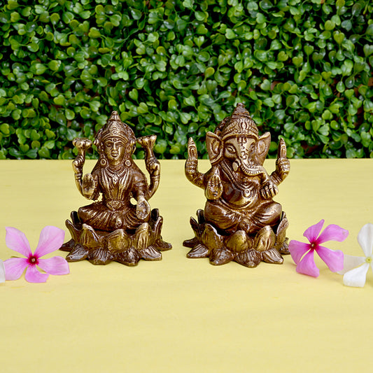 Yellow Overseas Lakshmi Ganesh on Lotus for Deepawali Pujan, Antique Finish for Temple, Best for Home and Office Decoration
